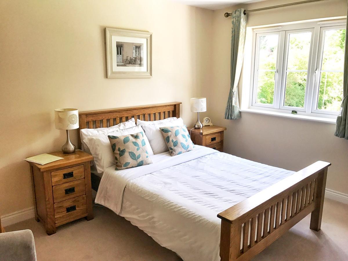 Moon House Bed and Breakfast Witney Buitenkant foto